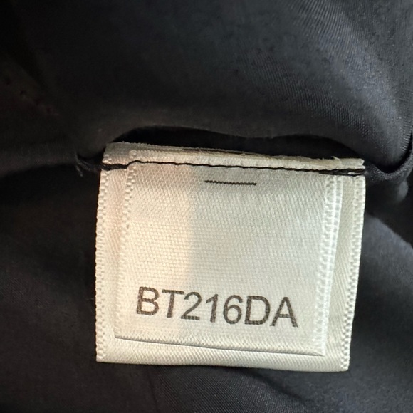 BCBG Max Azria 100% Silk Tunic Black Tan Paisley, Size Medium - Picture 6 of 7